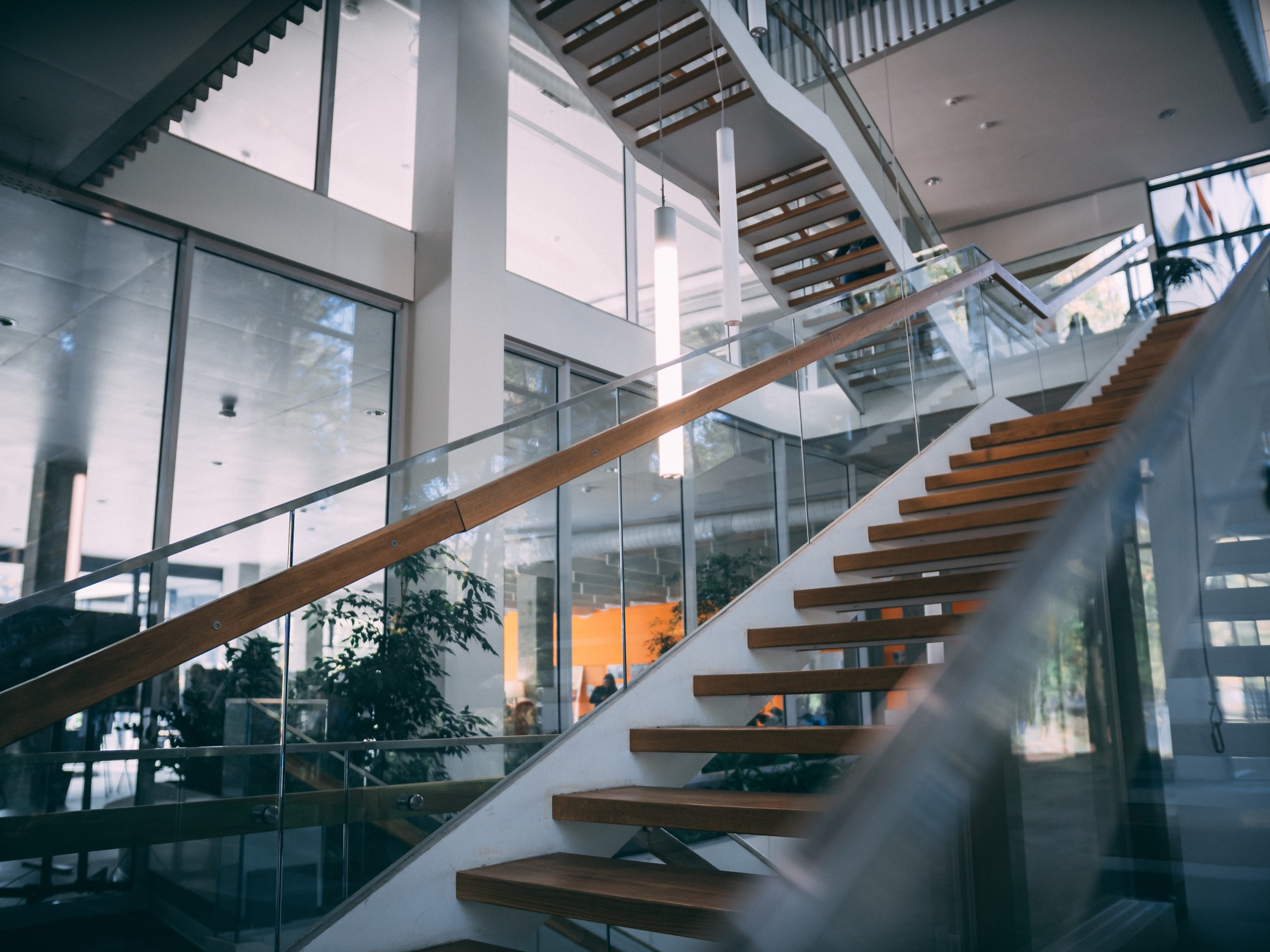 Glass balustrade staircase