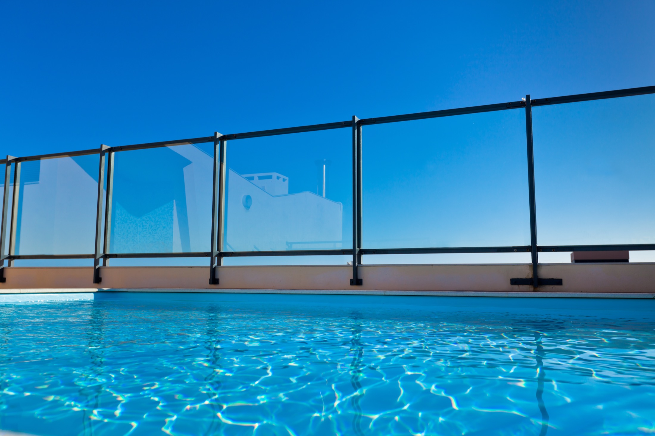 Glass pool fencing